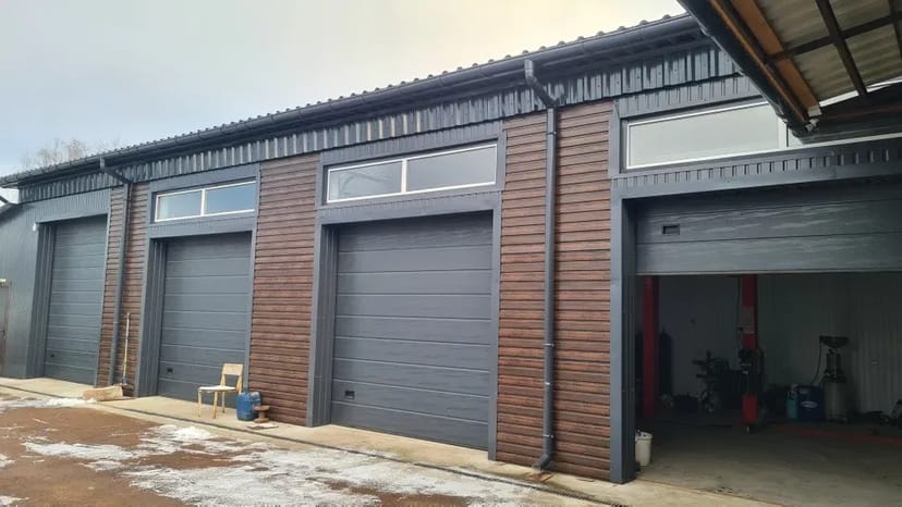 Шиномонтаж, Автосервіс СТС