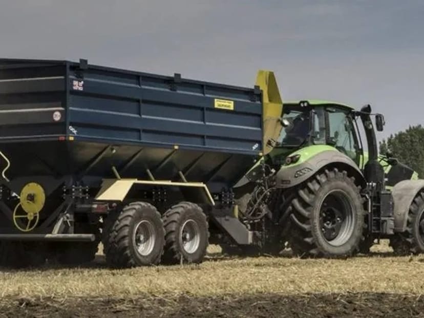 Бункер-перевантажувач БНП-30