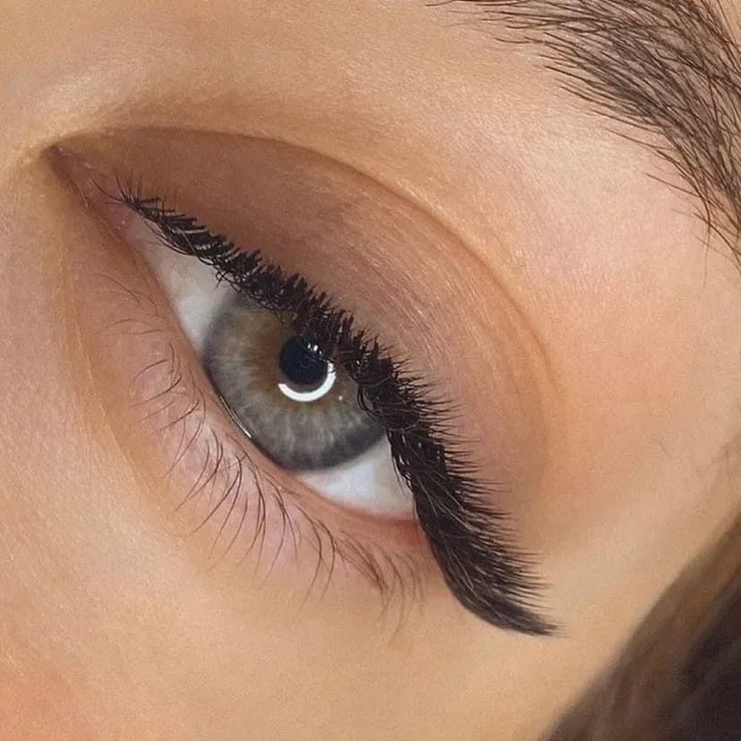 Якісне нарощування вій. Ламінування. Гіпоалеогені матеріали.