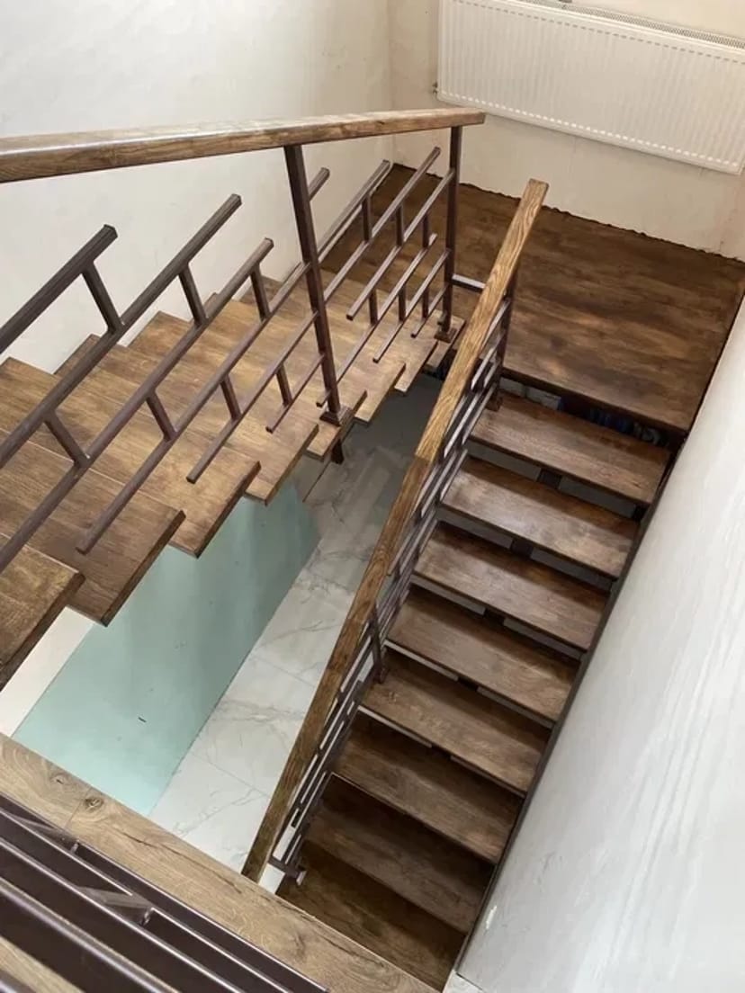 Виготовлення та монтаж сходів, перил
