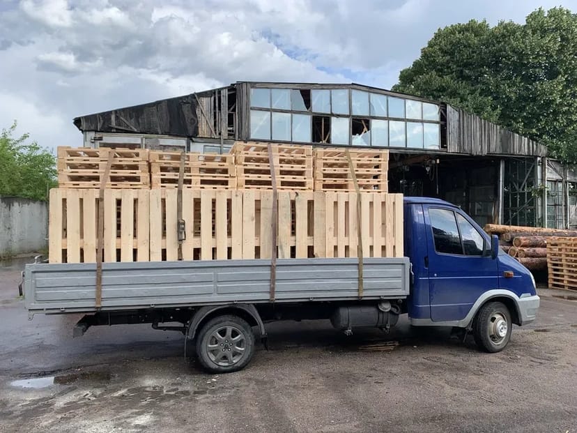 Вантажні перевезення по місту та Україні швидко й надійно