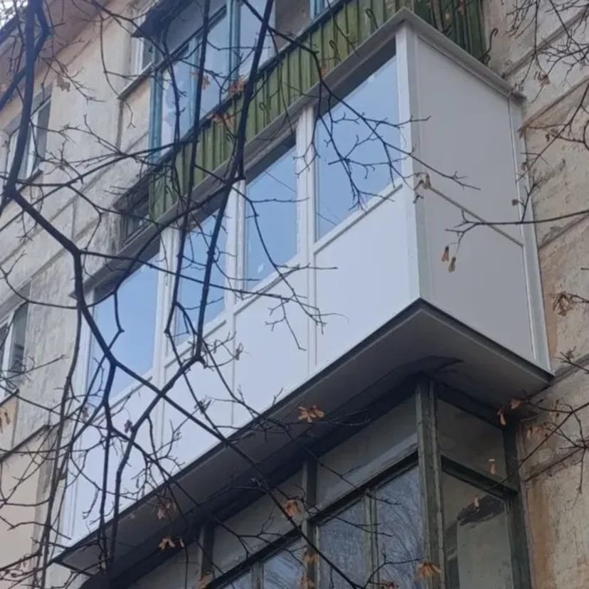 Комплексне облаштування балконів та лоджій (під ключ), заміна вікон, дверей та склопакетів.