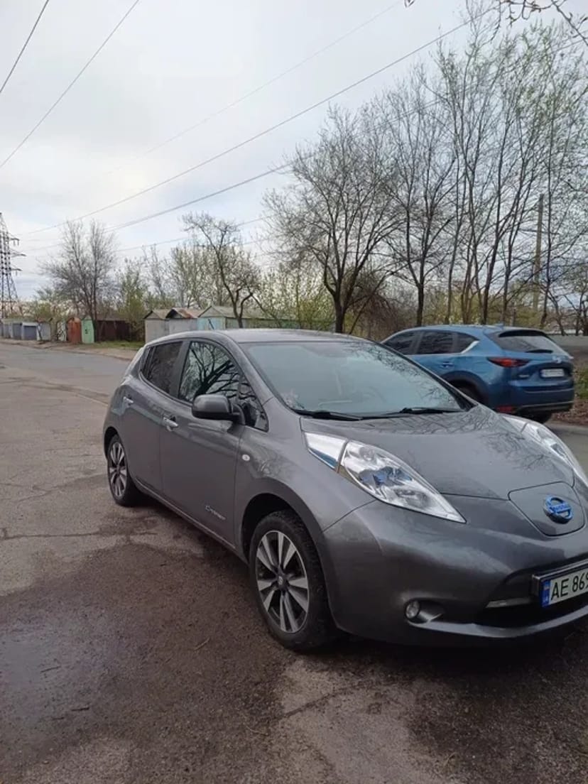 Автомобілі в місті Дніпро