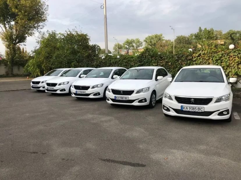 Авто під таксі. З правом викупу