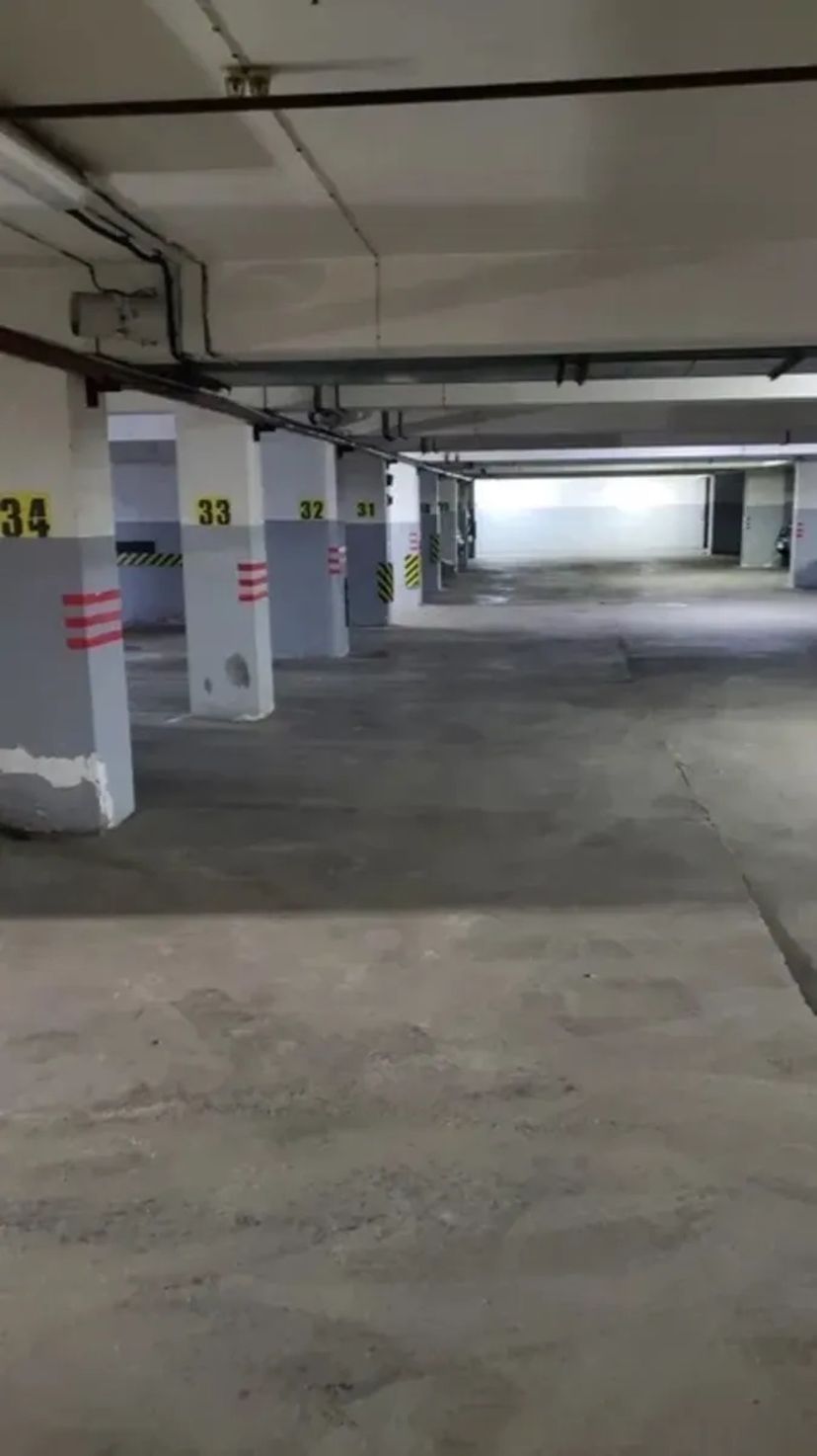 Паркомісце площею 20 кв.м.(Довготривало)