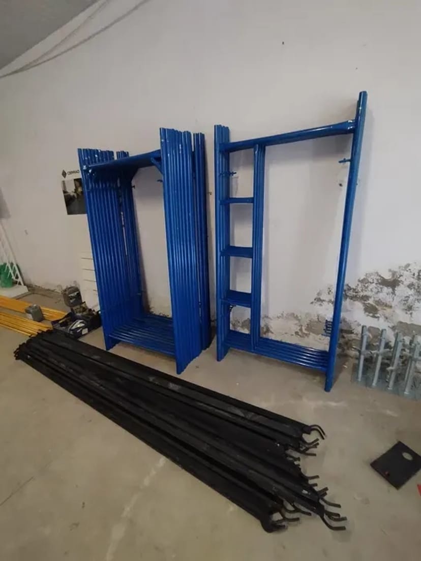 Будівельні ліса, (риштування будівельні)