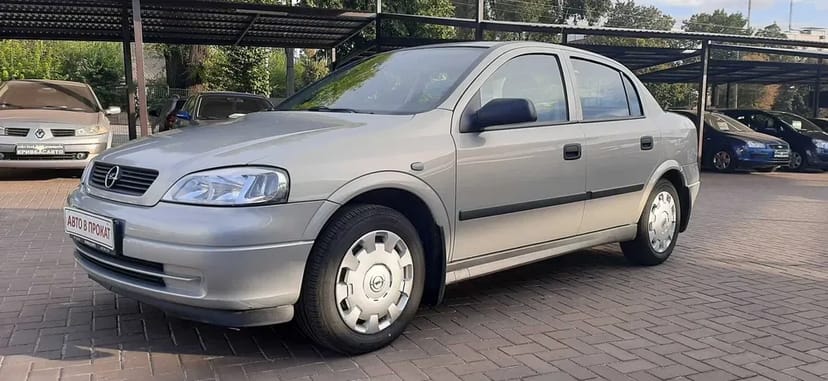 Авто Opel під таксі