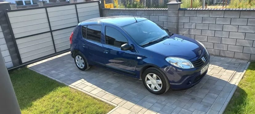 Авто SANDERO 2009 рік під таксі