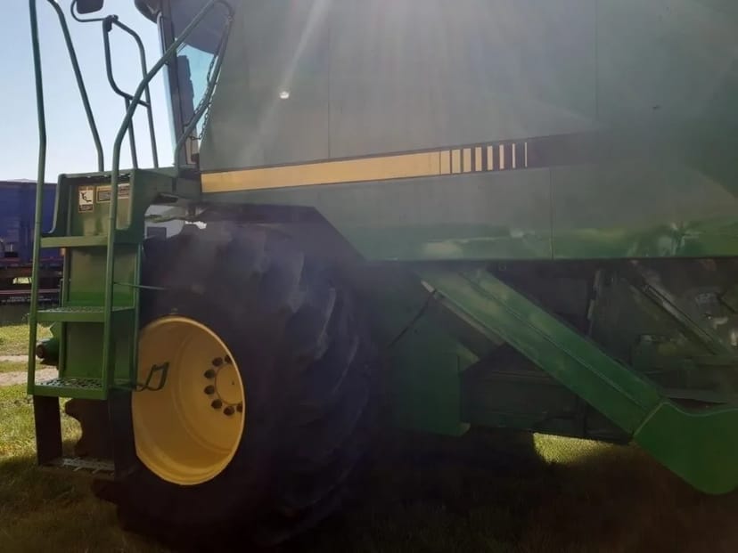 Зернозбиральний комбайн John Deere 9500