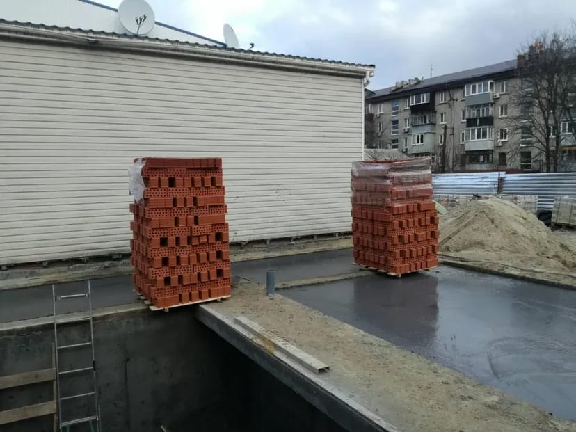 Бетонні роботи Фундамент Вимощення Колони Плити перекриття моноліт.