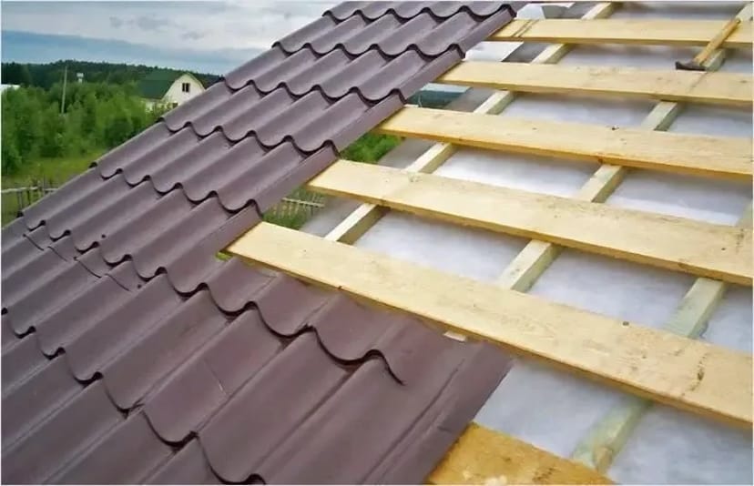 Монтаж покрівлі з металочерепиці