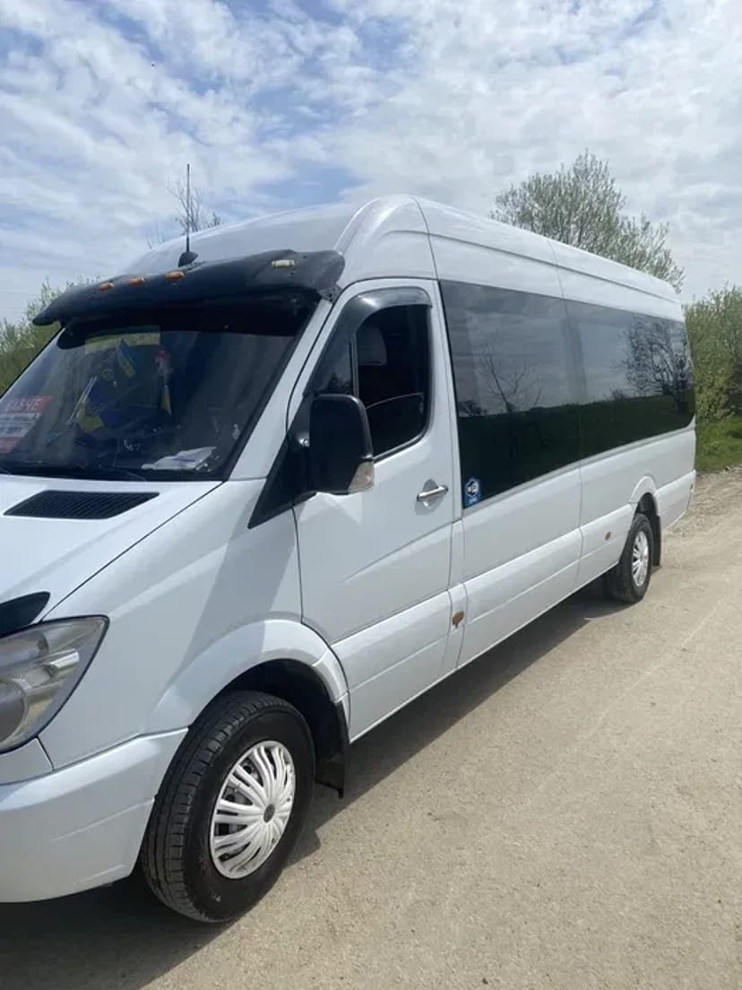 Надійні пасажирські перевезення 24/7