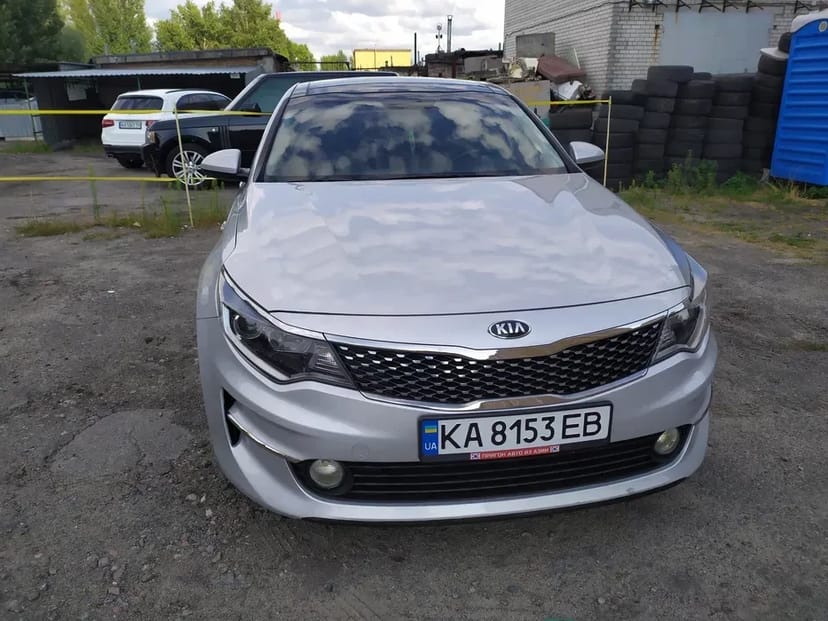 Авто з водіям , по місту і за містом