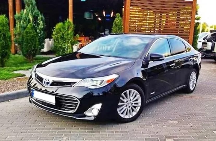 359 Toyota Avalon чорний на весілля