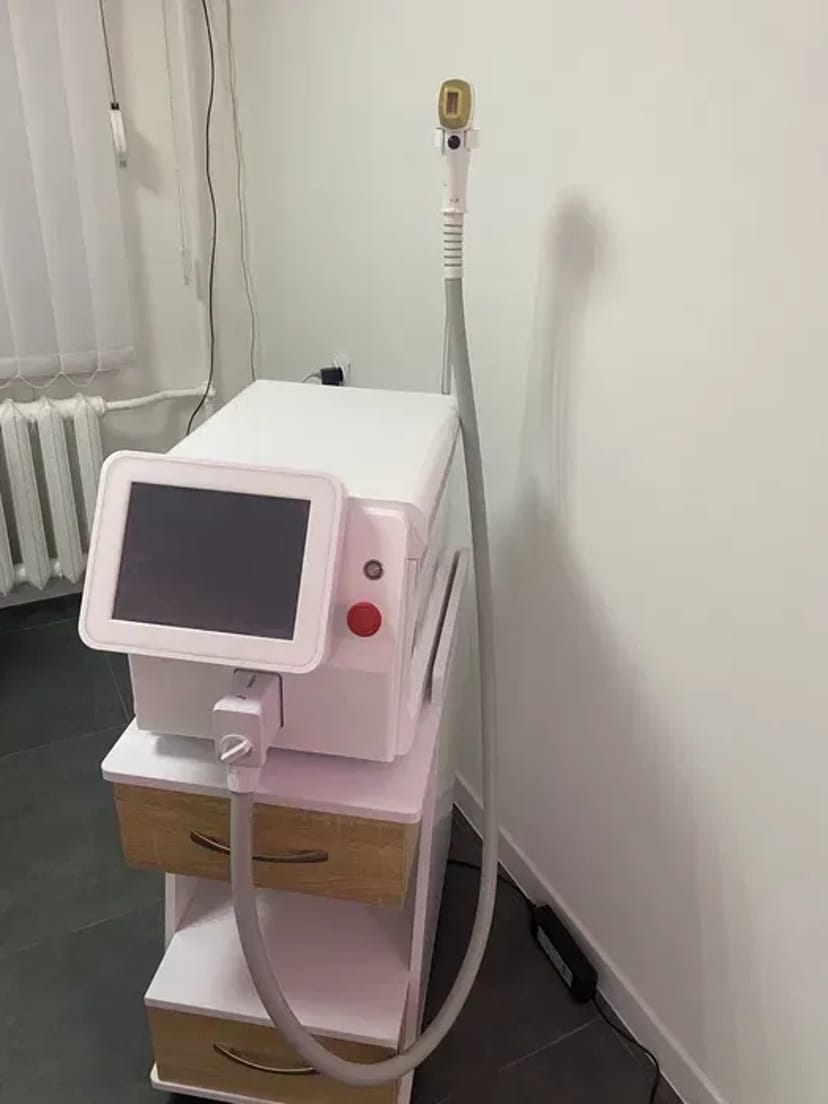 Діодний лазерний апарат Fenix ​​800w з кабінетом