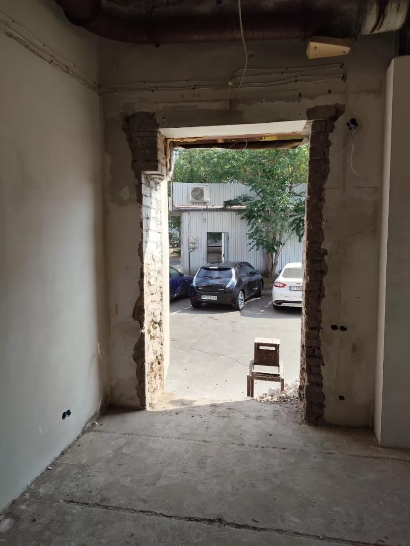 Демонтажні роботи. Різка бетону - стін.Перепланування. Доступна ціна.