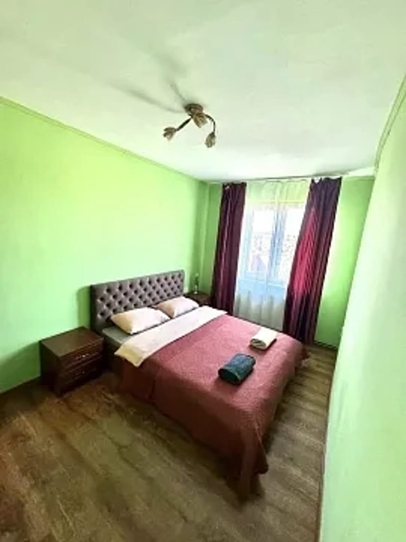 2-кімнатна квартира подобово у Ужгороді, вул. Героїв 128ї Бриади (8 Березня), 31 — 1001627525  