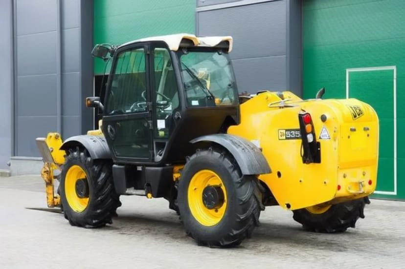 Телескопічний навантажувач JCB 535-125