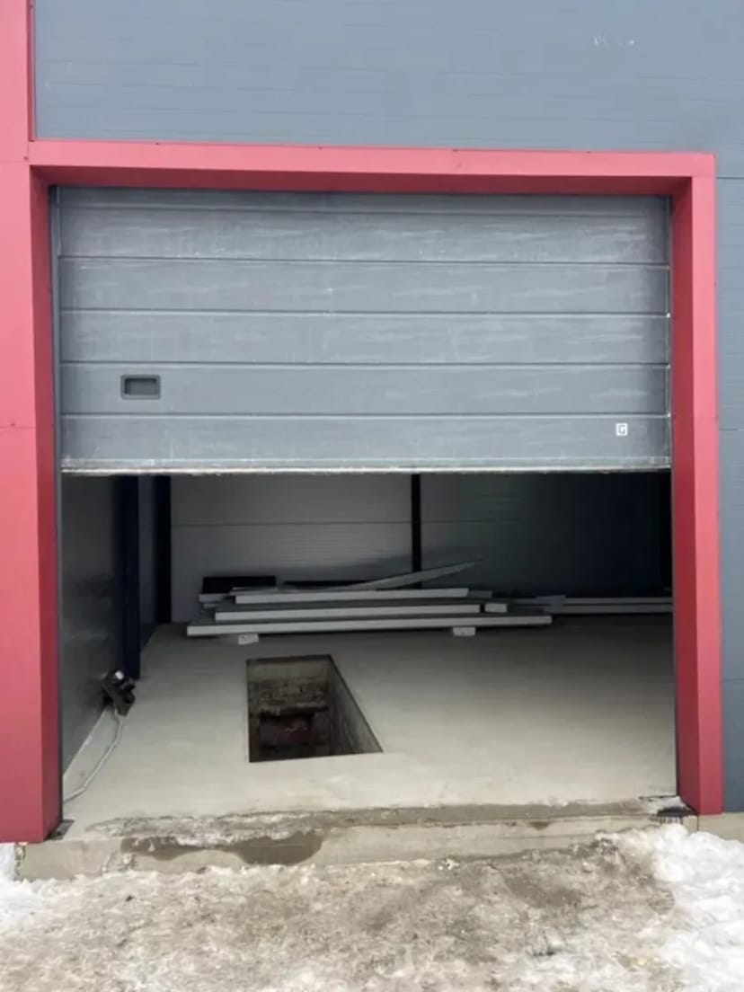 Гараж під СТО або автобізнес 80 кв.м загальної площі