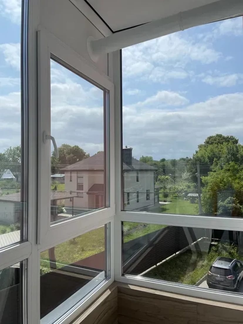 Миття вікон, прибирання,хімчистка