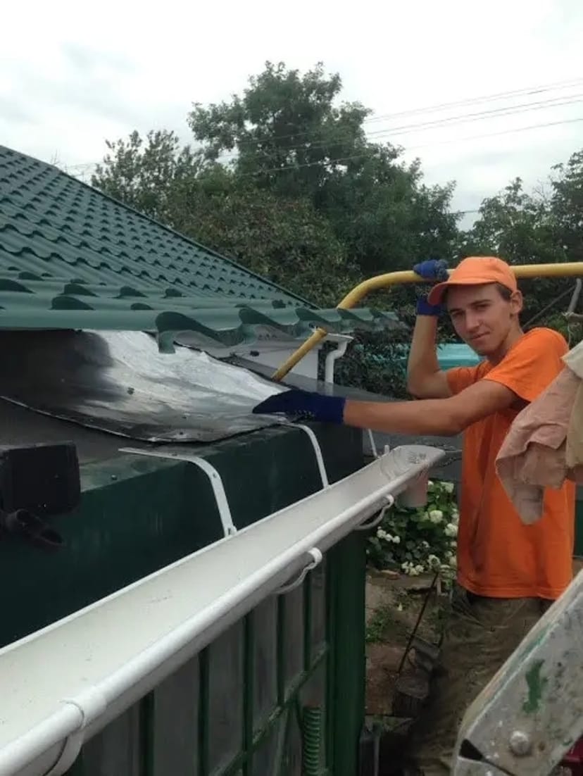 Прочищення лівневок і водостічної системи від 60 ₴/пог.м