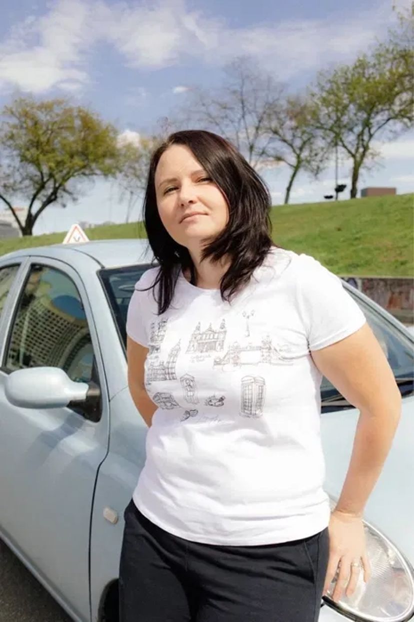 Професійний інструктор з водіння