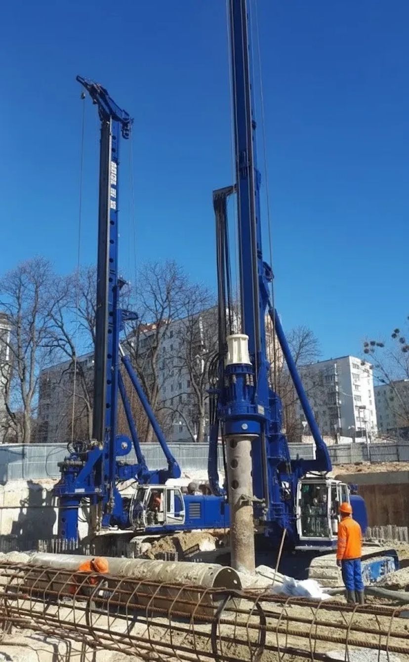 Бурова установка Bauer BG 36 — потужна та надійна