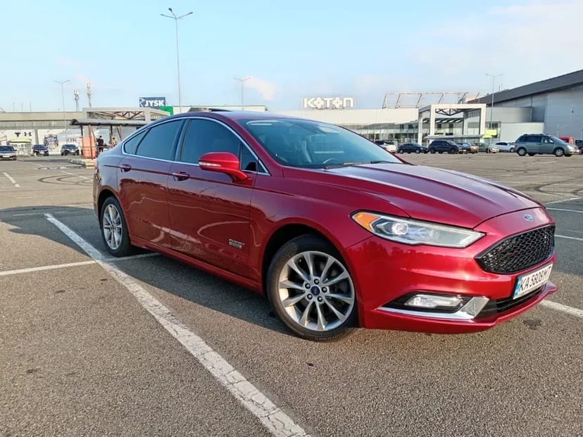 Автомобіль Форд Фьюжен гібрид 2.0. Мінімальний термін від 3 місяців