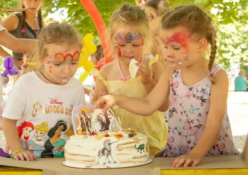 Професійний фотограф у Харкові: зйомка днів народження, банкетів та святкових заходів