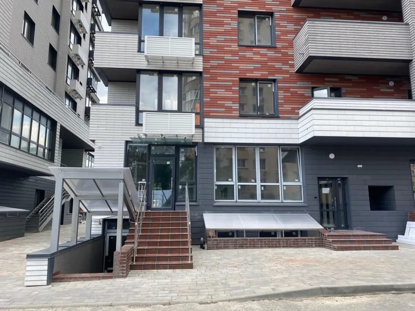 Фасадне приміщення 65 в ЖК West House