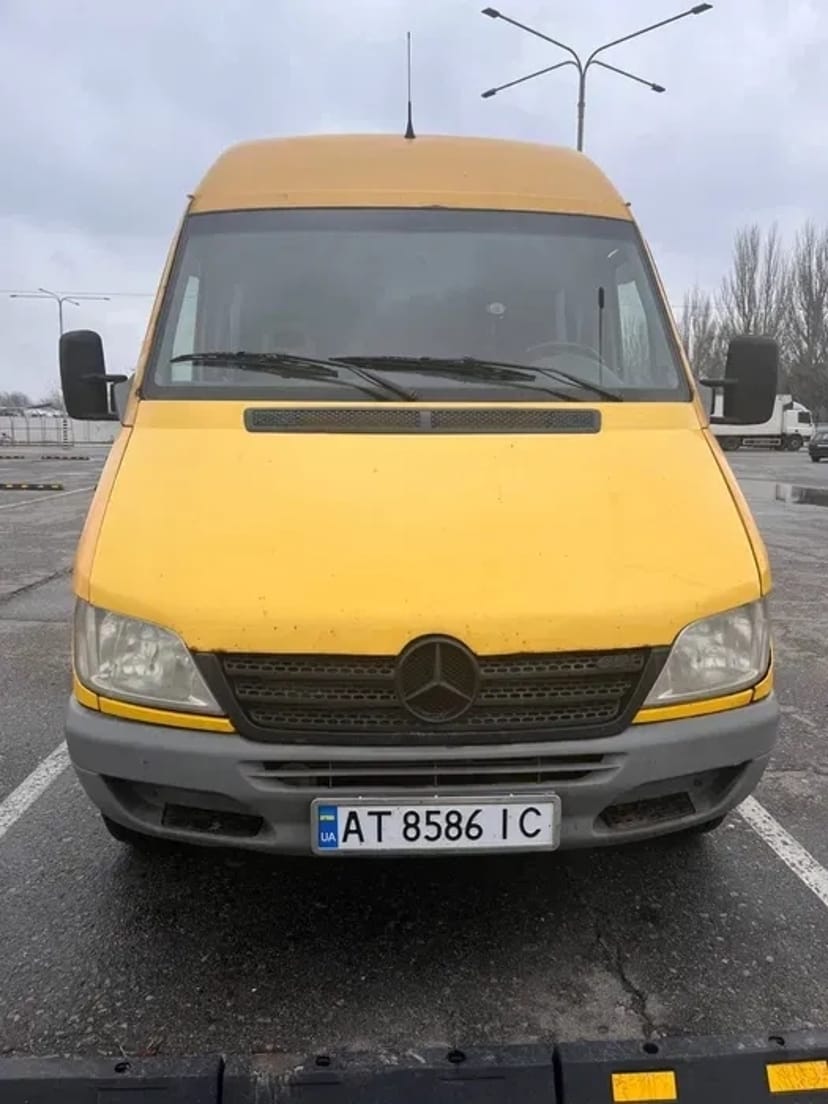 Вантажно пасажирські перевезення також вивіз сміття