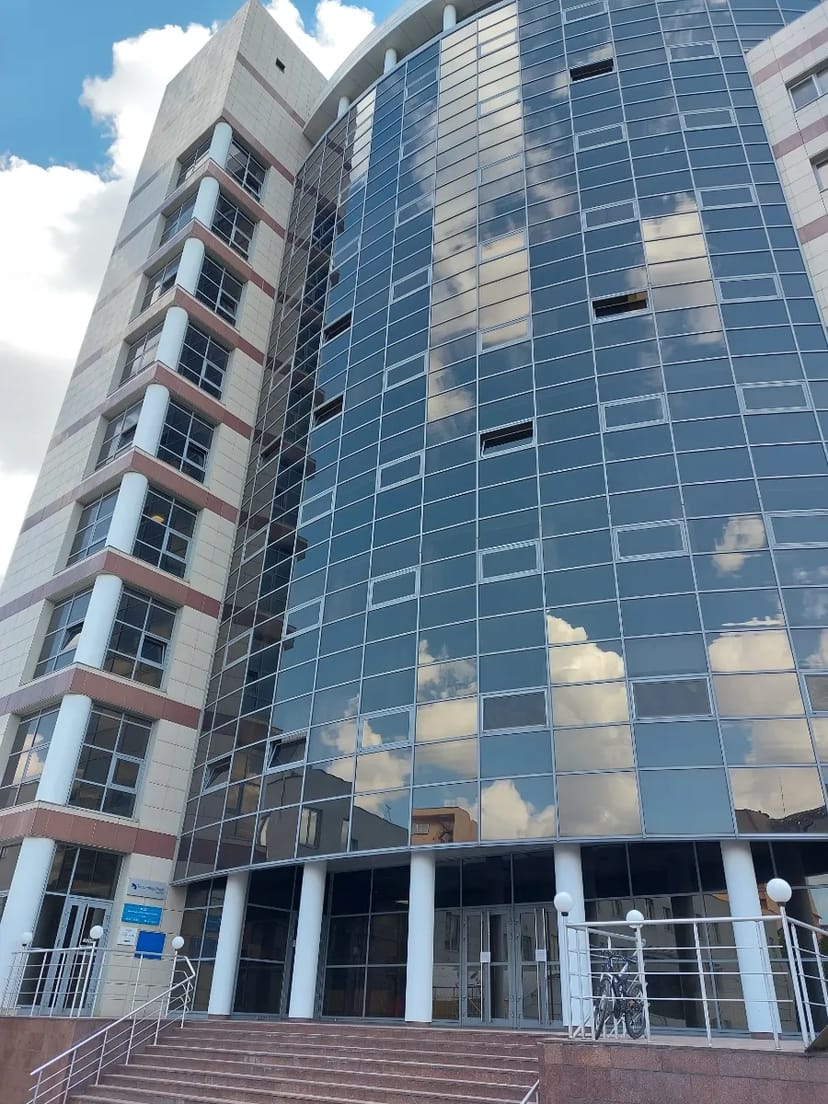 Офіс, офісний будинок Дніпро