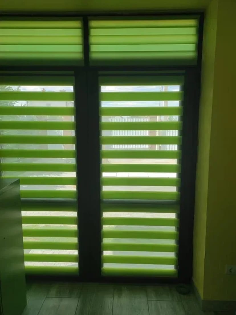 Ролети день-ніч за низькими цінами — сучасно та практично