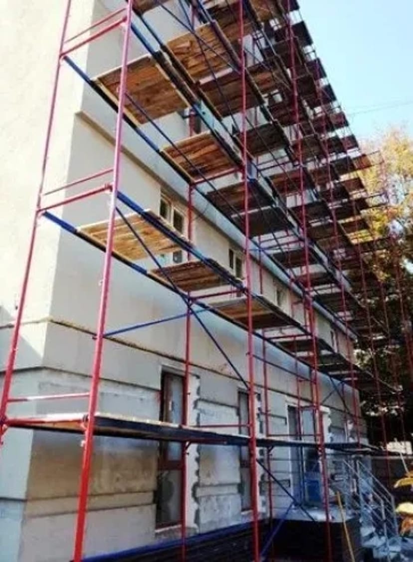 Будівельні лісa - міцність та зручність