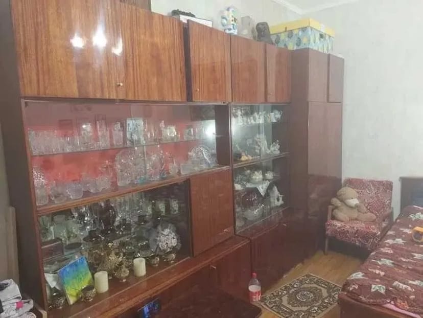 Вивіз старих меблів. Вивезення речей, побутової техніки, речей, книг