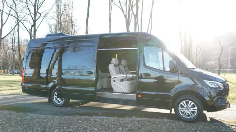 Mercedes-Benz Sprinter VIP мікроавтобус (2022)