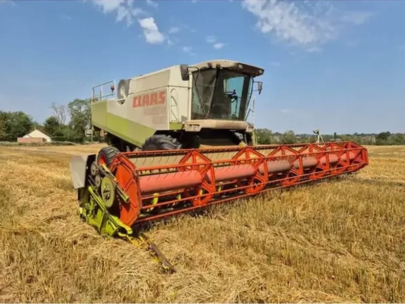 Комбайн CLAAS lexion 480 (2388)