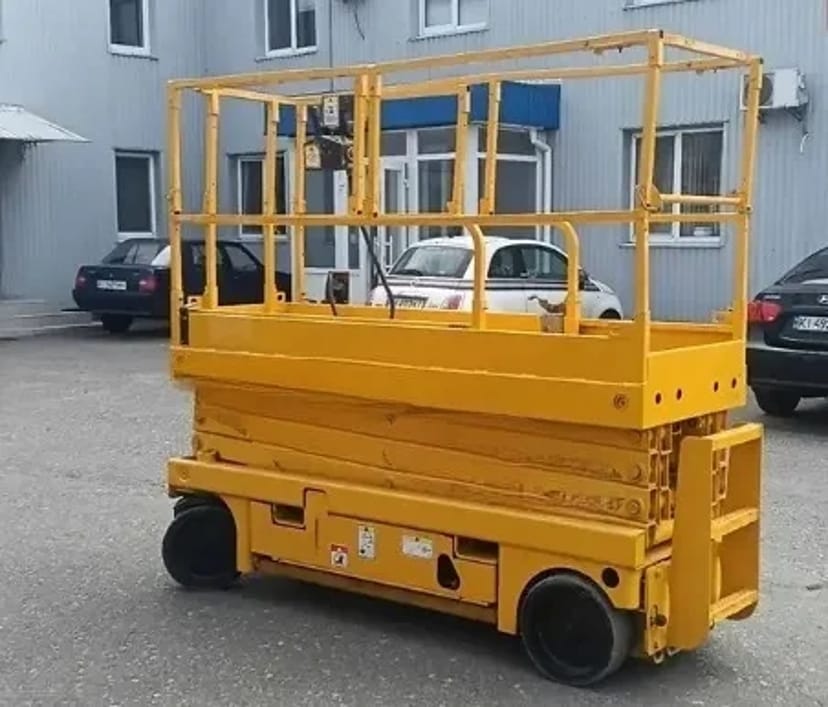 Акумуляторний підйомник Haulotte Compact 10N