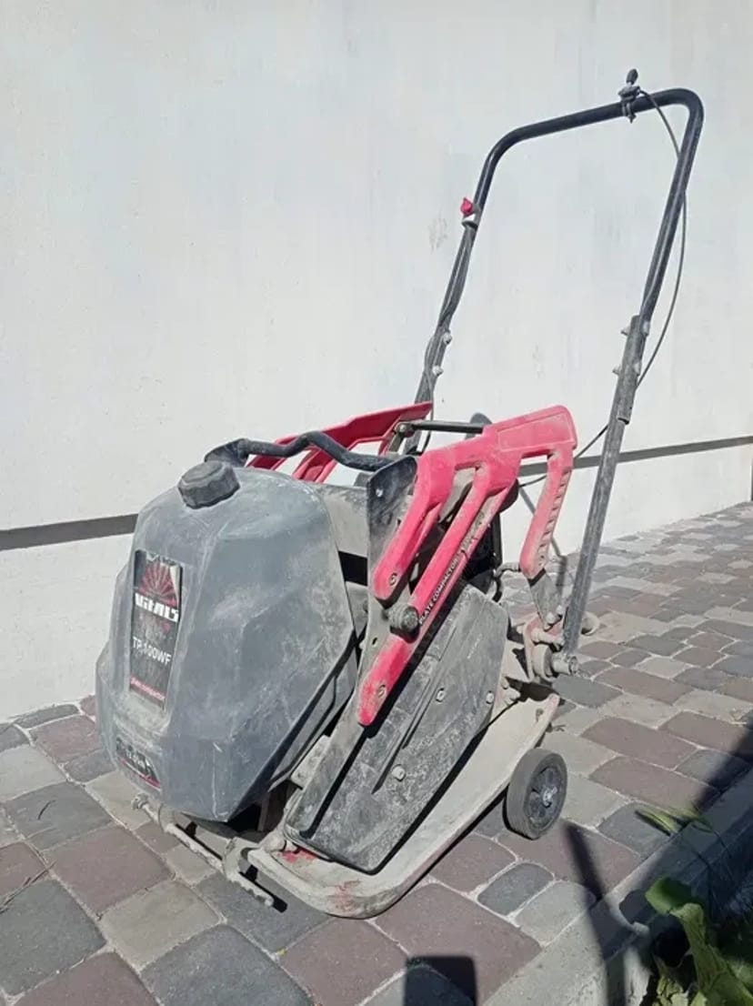 Віброплита на 100 кг