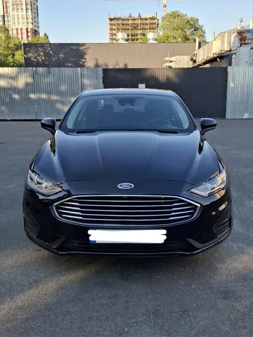 Надійний та комфортний Ford Fusion 2019 для роботи в таксі (Бізнес клас) або особистих потреб