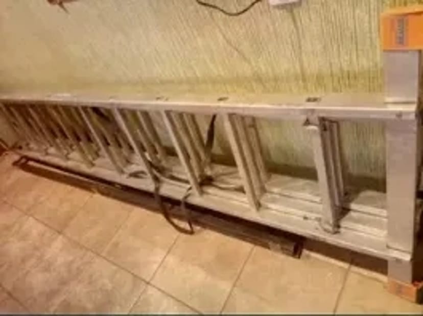 Драбина 3х секційна