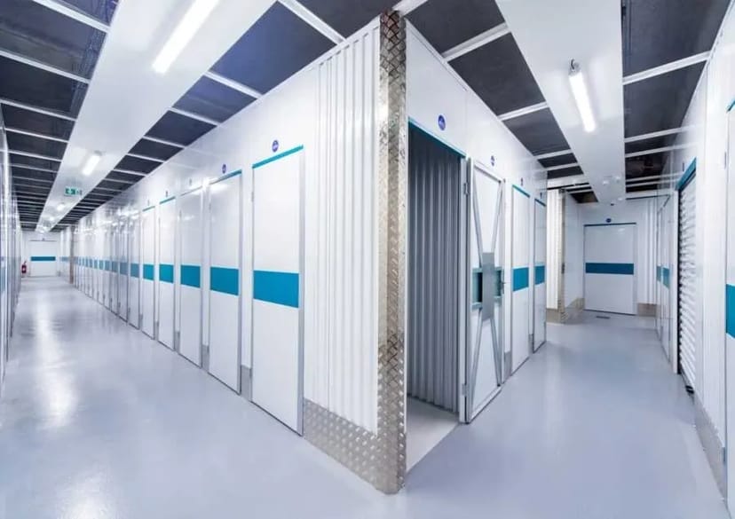 Склад зберігання речей, комора, гараж, бокс, контейнер комірка