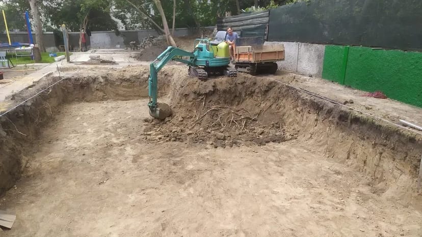 Міні екскаватор