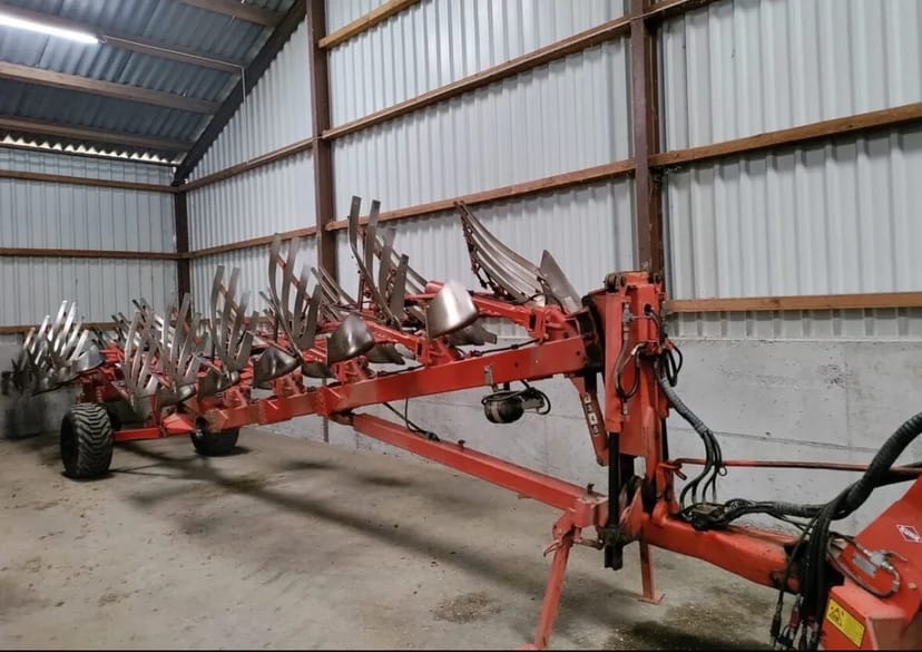 Грунтофрез KUHN MANAGER - для якісної та ефективної оранки ґрунту.