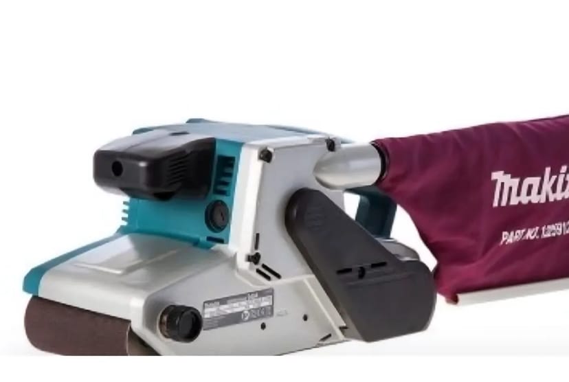 Стрічкова шліфмашина Makita для шліфування
