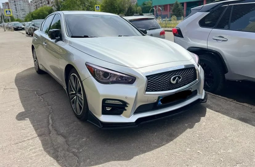 Авто Infiniti Q50 Sport 3.7 з правом викупу