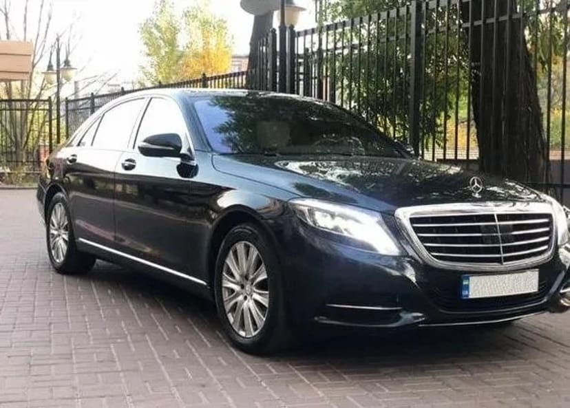 379 Авто на весілля Mercedes-Benz S Class W222 S550 4MATIK з водієм