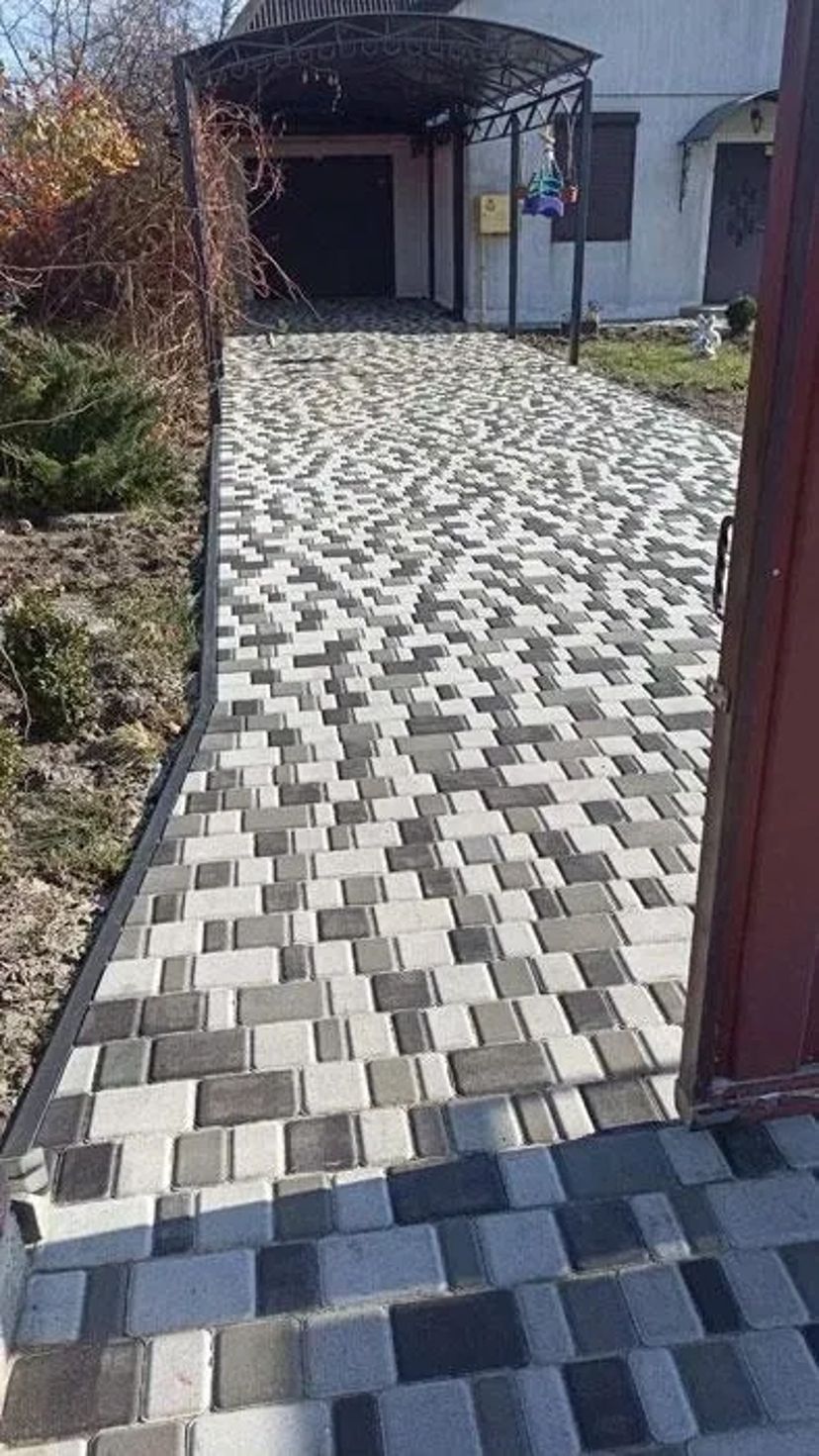Укладка тротуарної плитки , бруківки , бордюрів , поребриків