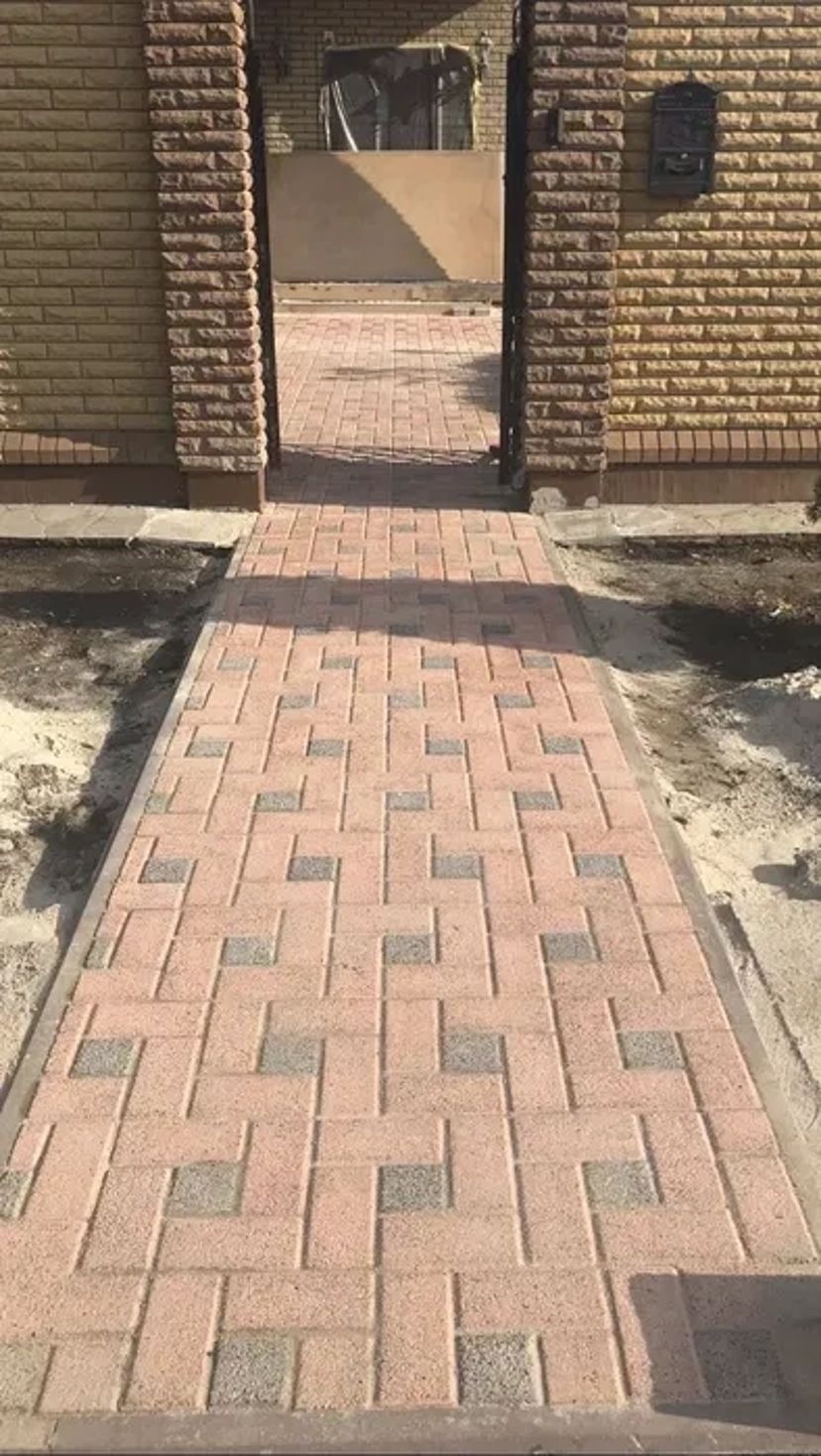 Якісне та недороге укладання тротуарної плитки з гарантією
