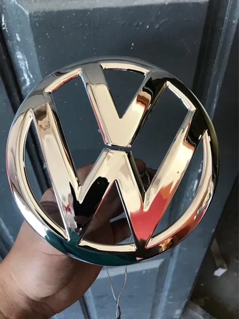 Професійне хромування пластикових деталей. Відновлення блиску.